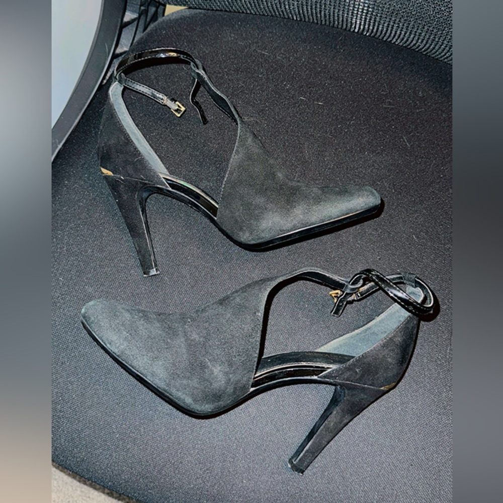 USED/WORN Size 7.5 Calvin Klein heels